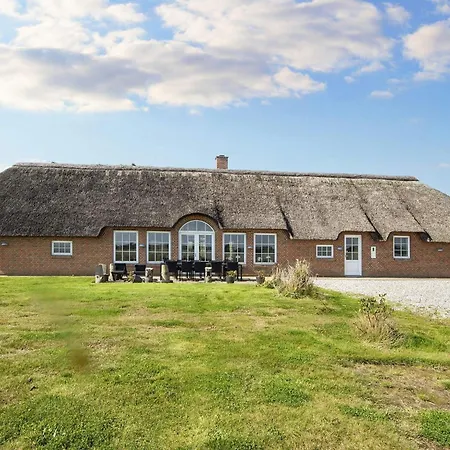 Vakantiehuis Luxury Retreat By The Sea *