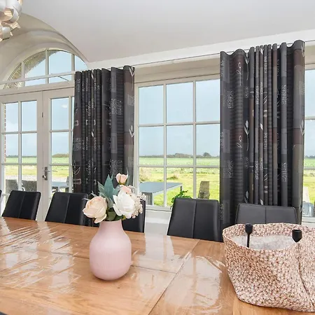 Luxury Retreat By The Sea - By Traum