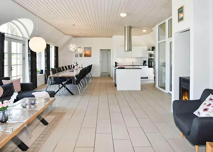 Luxury Retreat By The Sea - By Traum Vakantiehuis *